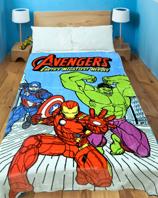 Avengers Raschel Blanket - 160 x 220 cm, 100% Polyester, 2200 grams